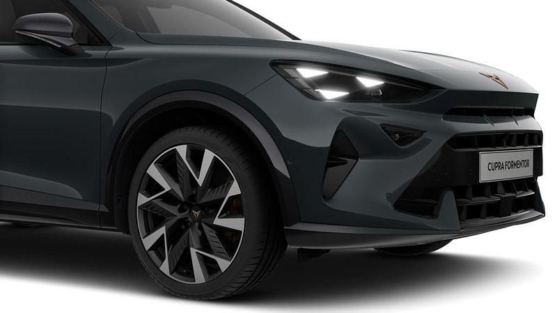 Neu Cupra Formentor VZ 177 PS (130 kW) 2025 Fjordblau SUV