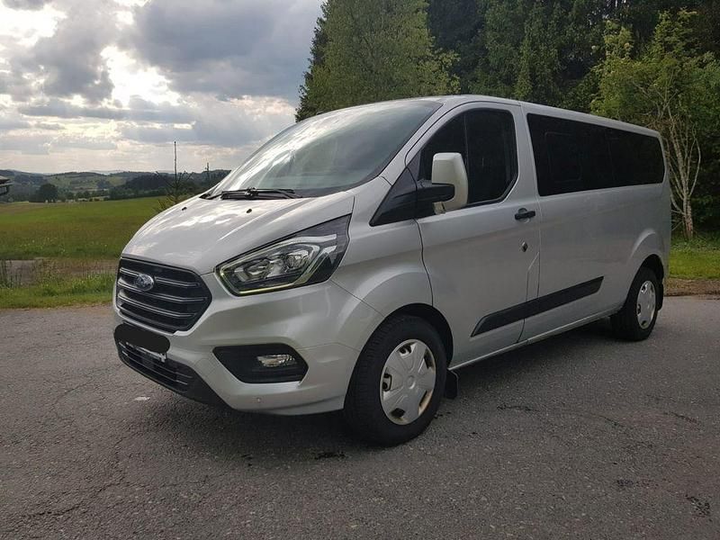 Silber Gebraucht 2019 Ford Transit Custom Kombi | 18.450 € (Fairer Preis) - Bild 1/4