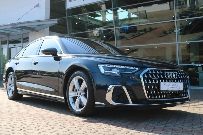 Blau Gebraucht 2022 Audi A8 Sport Limousine | 57.900 € - Bild 1/4