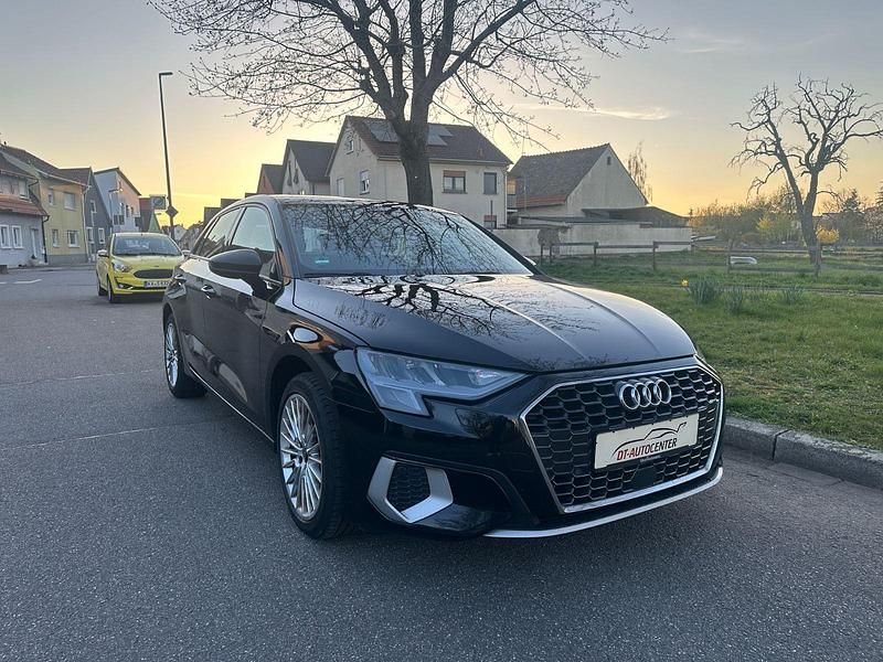 Gebraucht Audi A3 Advanced 116 PS (85 kW) 2023 Schwarz Limousine