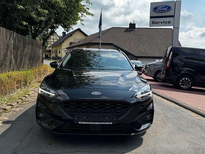Gebraucht Ford Focus ST 125 PS (91 kW) 2021 Schwarz Kombi