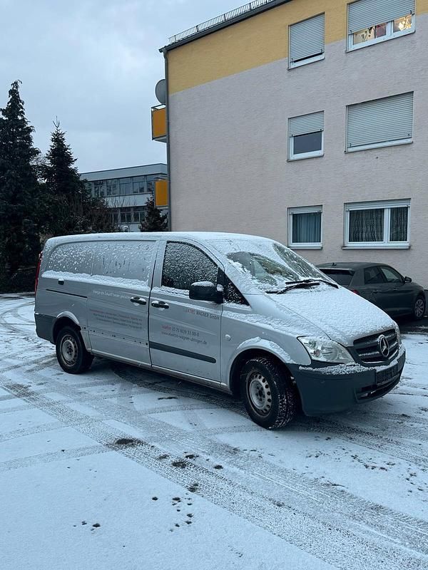 Silber Gebraucht 2013 Mercedes Vito Van | 7.000 € - Bild 1/4