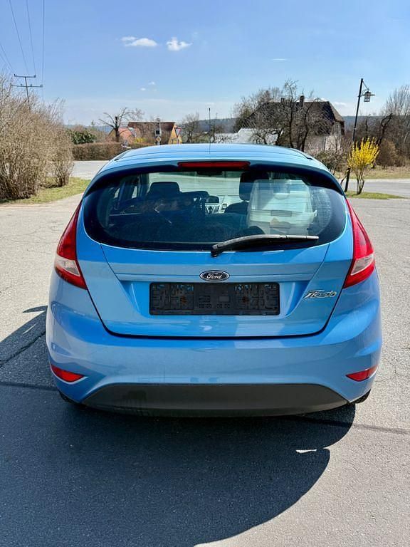 Gebraucht Ford Fiesta Trend 82 PS (60 kW) 2009 Blau Kleinwagen