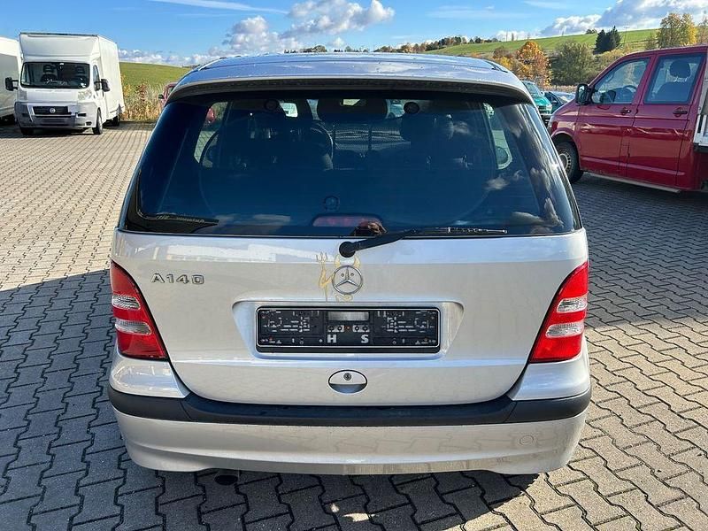 Gebraucht Mercedes A140 Classic 82 PS (60 kW) 2004 Silber Limousine