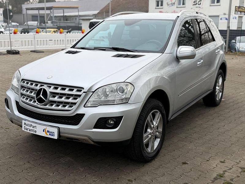 Gebraucht Mercedes ML280 190 PS (139 kW) 2009 Iridiumsilber  metalliclack SUV