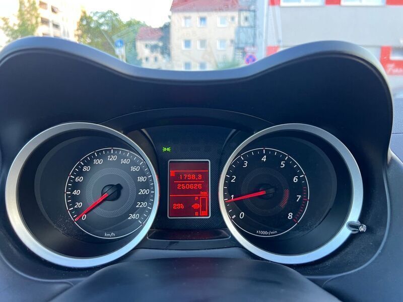 Gebraucht Mitsubishi Lancer 109 PS (80 kW) 2010 Schwarz Limousine