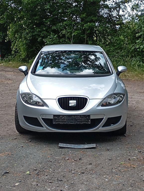 Gebraucht Seat Leon 105 PS (77 kW) 2007 Silber Limousine