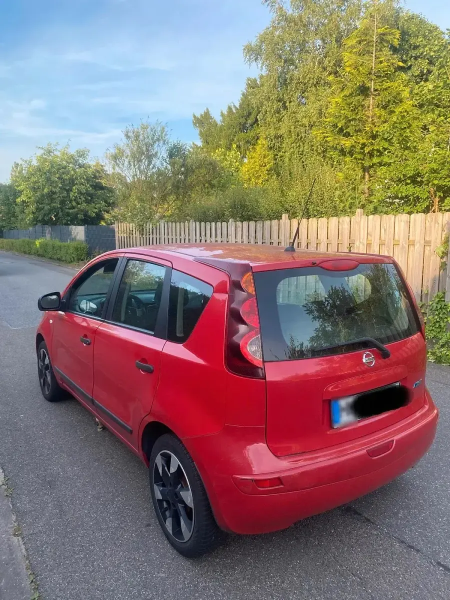 Gebraucht Nissan Note 85 PS (62 kW) 2009 Rot Kleinwagen