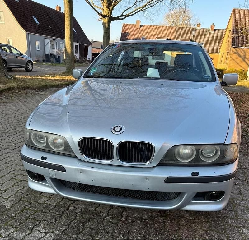 Silber Gebraucht 1997 BMW 523 Limousine | 3.500 € (Fairer Preis) - Bild 1/4