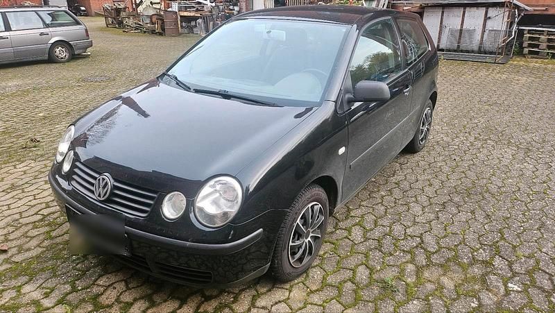 Schwarz Gebraucht 2002 VW Polo Kleinwagen | 350 € (Guter Preis) - Bild 1/4