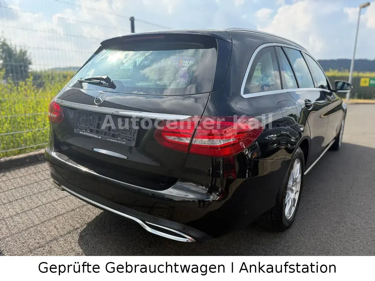 Gebraucht Mercedes C220 170 PS (125 kW) 2017 Schwarz Kombi