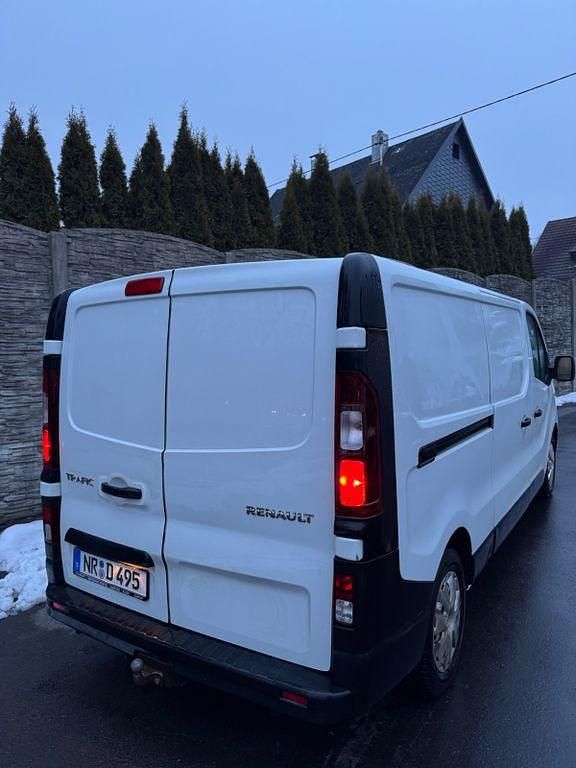 Gebraucht Renault Trafic 145 PS (106 kW) 2020 Weiß Van / Kleinbus