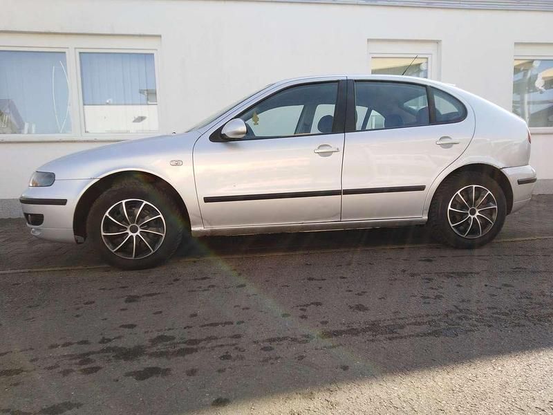 Gebraucht Seat Leon Stella 110 PS (80 kW) 2004 Silber Limousine