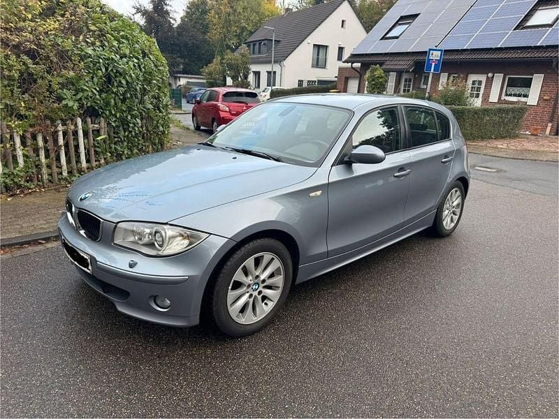 Blau Gebraucht 2006 BMW 118 Kleinwagen | 1.999 € (Superpreis) - Bild 1/4