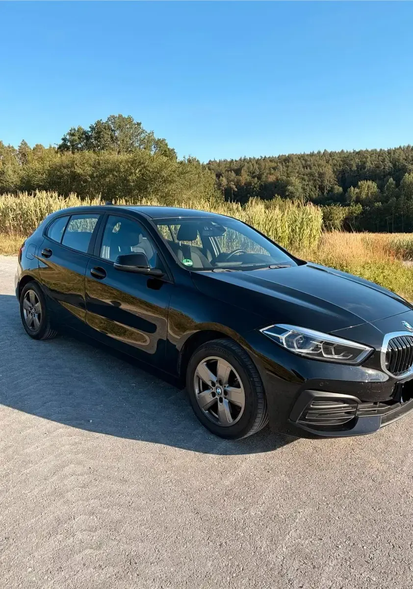 Gebraucht BMW 118 Advantage 140 PS (102 kW) 2021 Schwarz Limousine