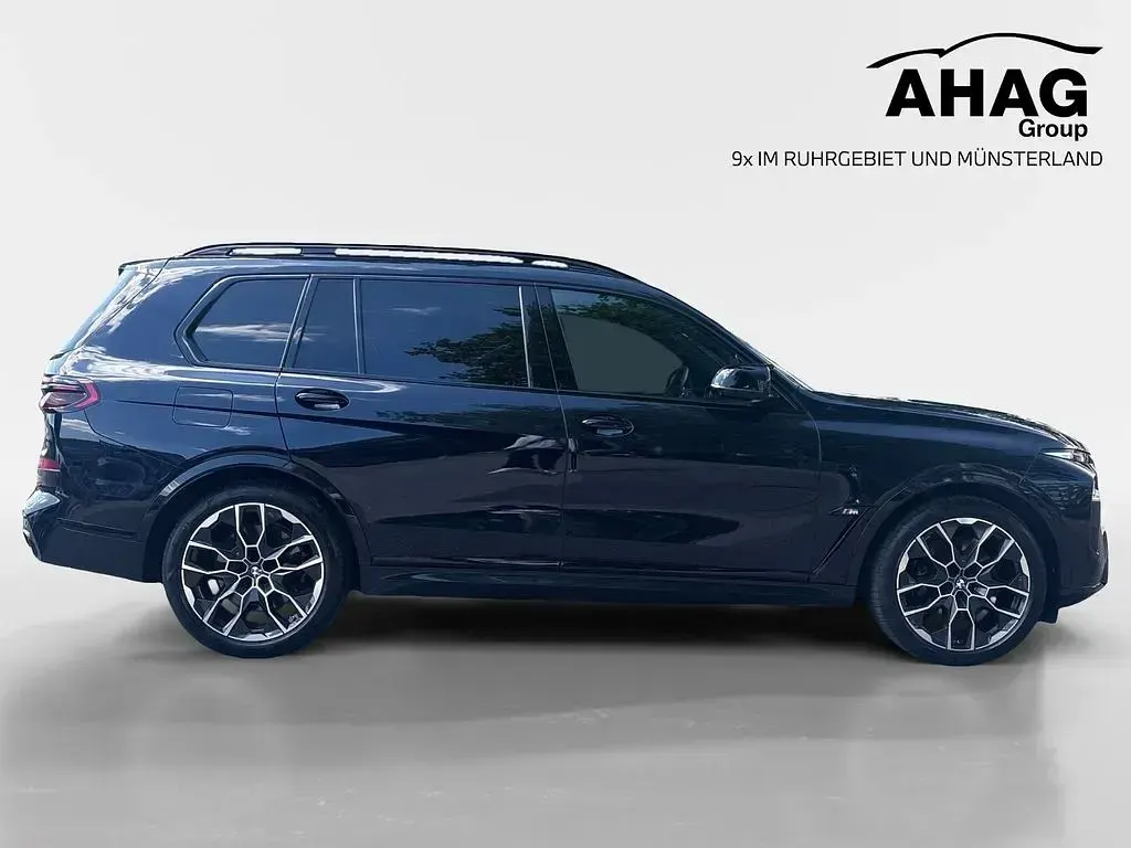Gebraucht BMW X7 M Sport 530 PS (389 kW) 2025 Schwarz SUV