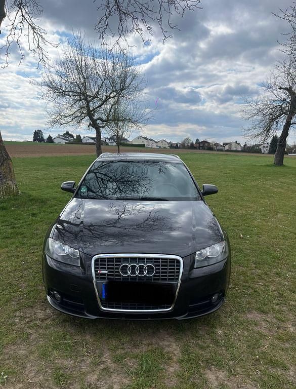 Grau Gebraucht 2008 Audi A3 Sportback S-Line Limousine | 7.500 € (Teuer) - Bild 1/4