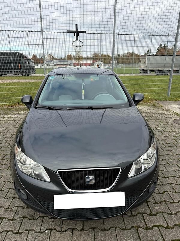 Grau Gebraucht 2008 Seat Ibiza Limousine | 2.450 € (Fairer Preis) - Bild 1/4