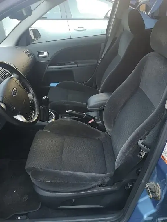 Gebraucht Ford Mondeo Ghia 131 PS (96 kW) 2003 Blau Limousine