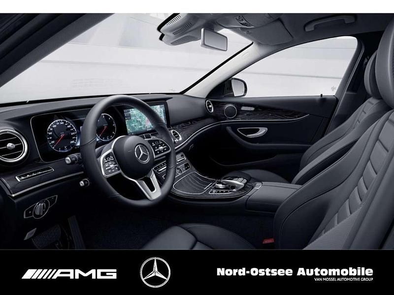 Gebraucht Mercedes E400 Avantgarde 330 PS (242 kW) 2019 Metalliclack selenitgrau Kombi