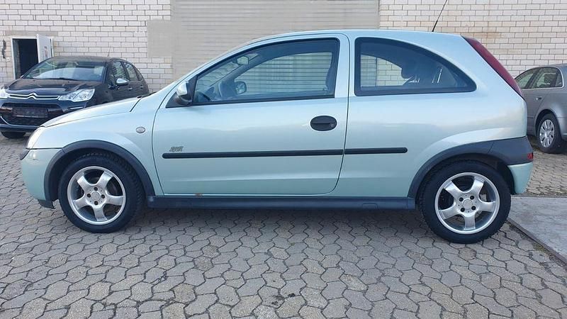 Gebraucht Opel Corsa 75 PS (55 kW) 2002 Grün Kleinwagen
