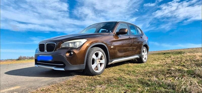 Second-hand BMW X1 143 CP (105 kW) 2010 Maro SUV