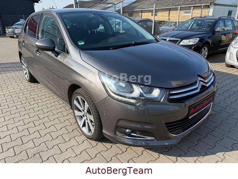 Gebraucht Citroën C4 SELECTION 131 PS (96 kW) 2018 Grau Limousine