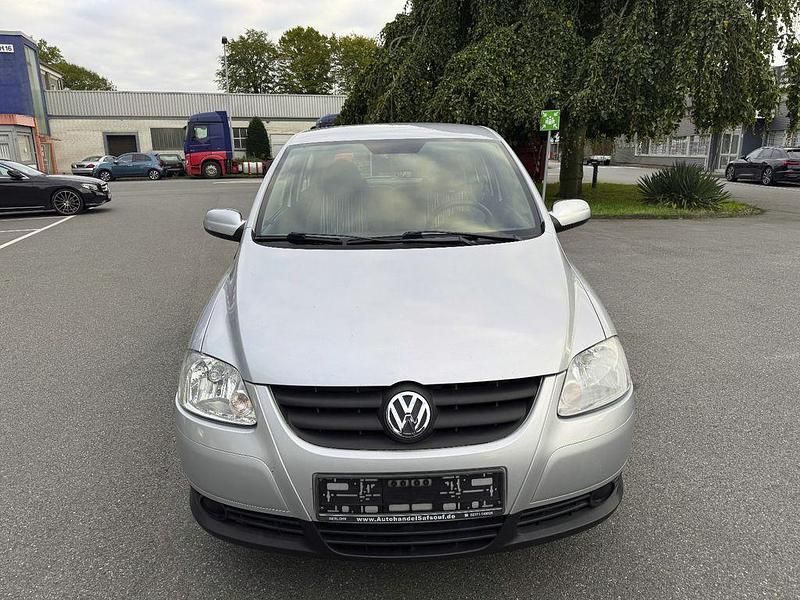 Gebraucht VW Fox 54 PS (39 kW) 2007 Silber Kleinwagen