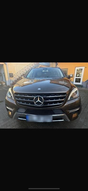 Gebraucht Mercedes ML350 258 PS (189 kW) 2014 Braun SUV