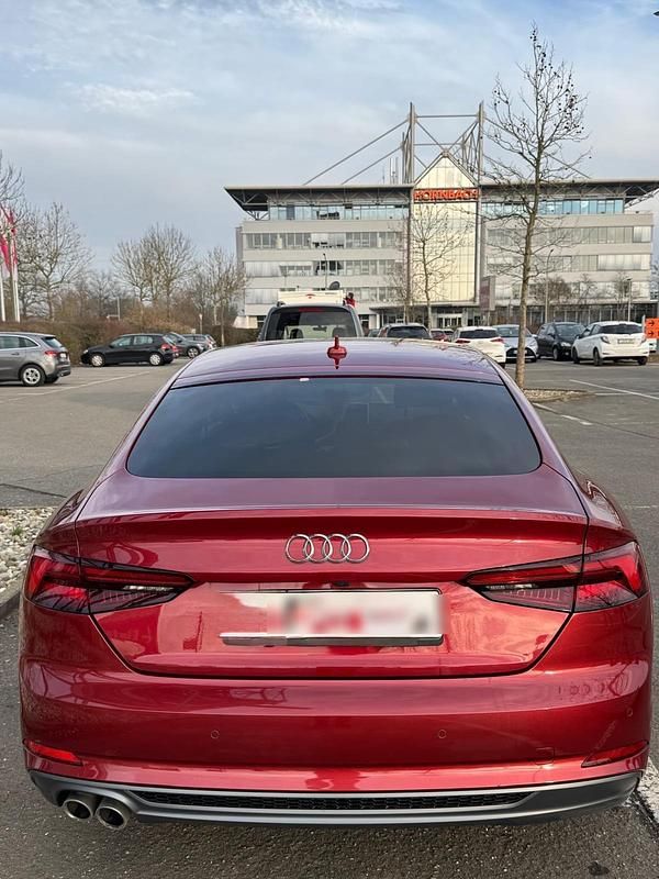 Gebraucht Audi A5 190 PS (139 kW) 2018 Rot Coupé
