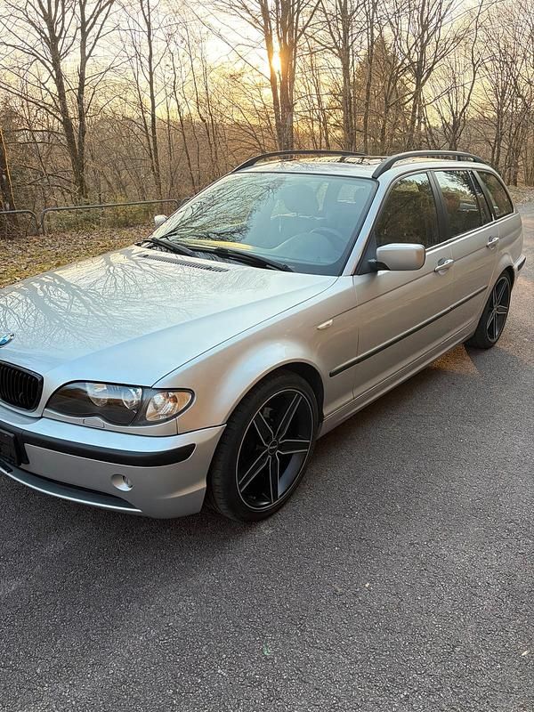 Gebraucht BMW 325 192 PS (141 kW) 2003 Silber Kombi