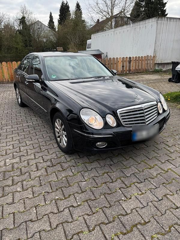Gebraucht Mercedes E220 170 PS (125 kW) 2006 Schwarz Limousine