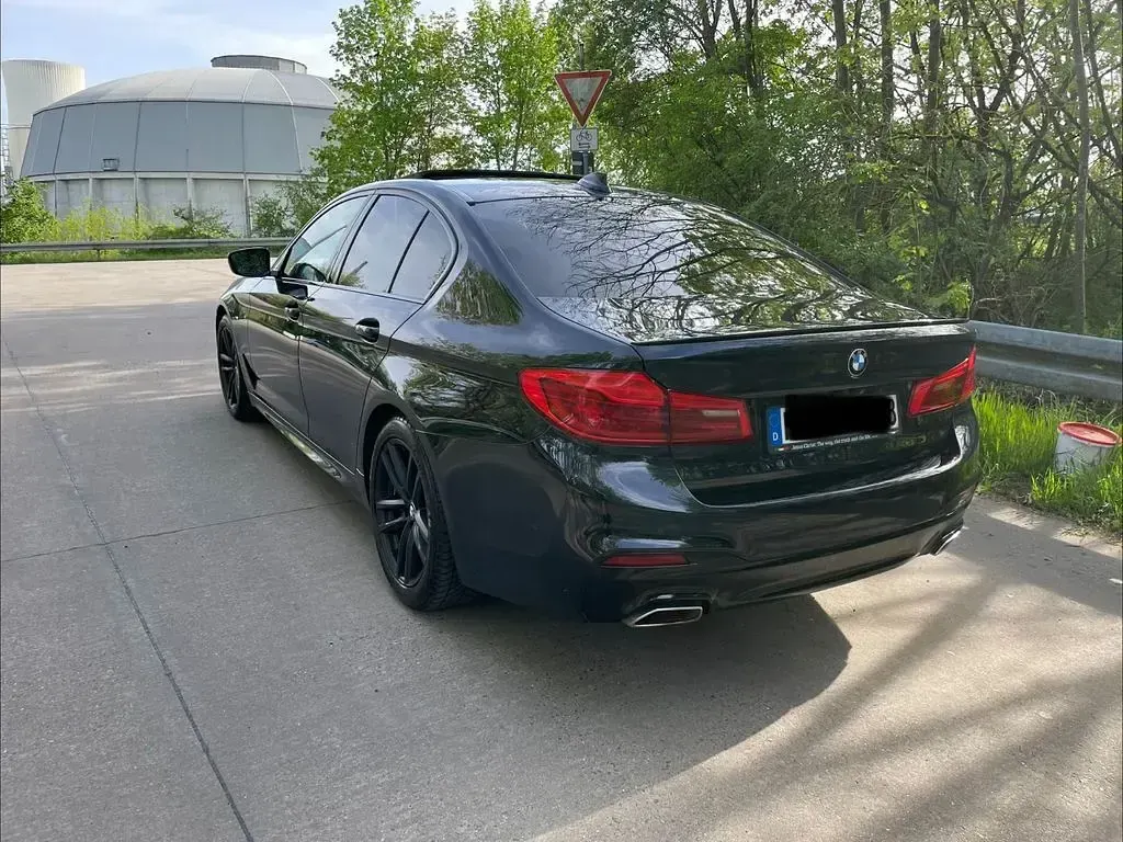 Gebraucht BMW 530 M Sport 252 PS (185 kW) 2018 Schwarz Limousine