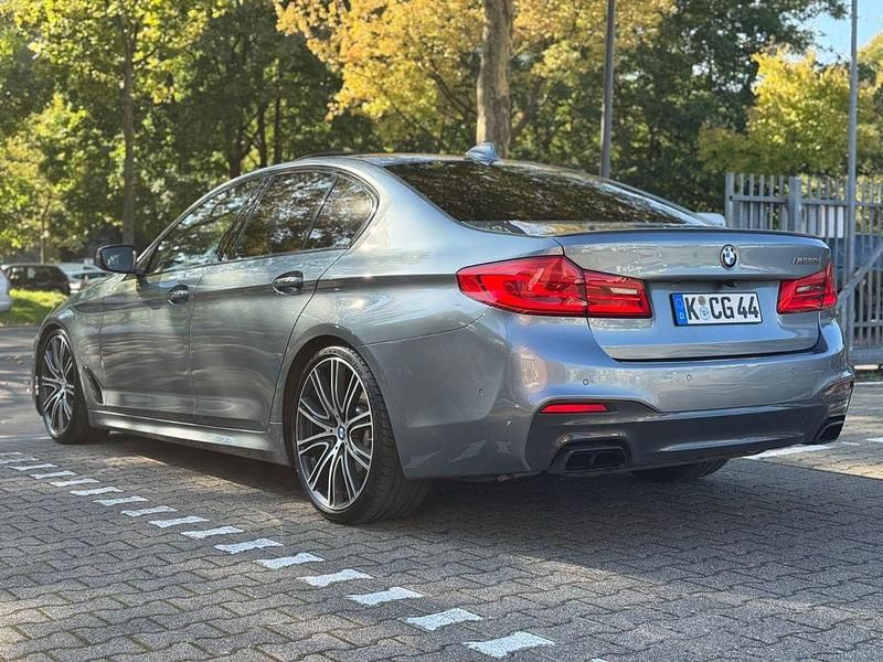 Gebraucht BMW M550 Performance 462 PS (339 kW) 2017 Grau Limousine