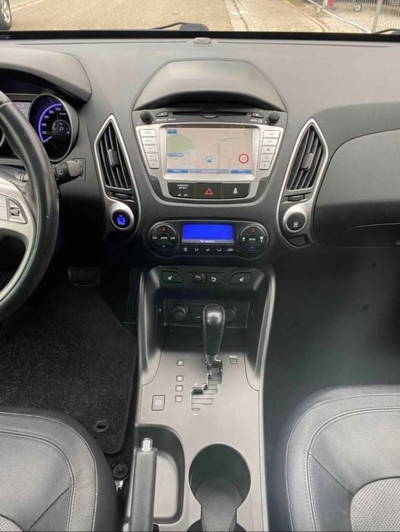 Schwarz Gebraucht 2012 Hyundai ix35 Premium SUV | 7.000 € (Guter Preis) - Bild 1/4