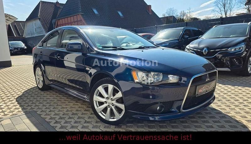 Gebraucht Mitsubishi Lancer Sportback 150 PS (110 kW) 2014 Tansanitblau (p) Limousine