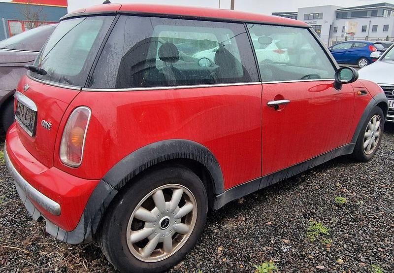 Gebraucht Mini ONE 90 PS (66 kW) 2003 Rot Kleinwagen