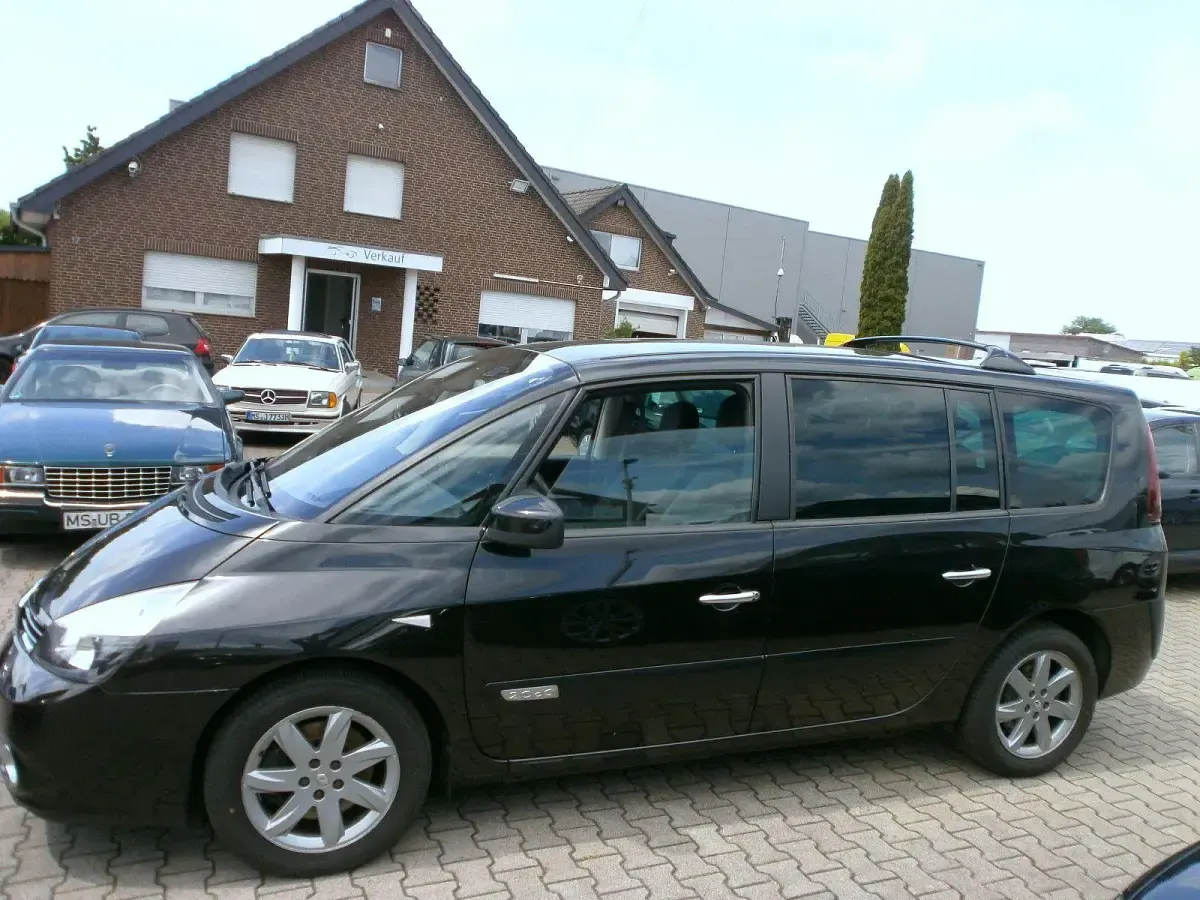 Gebraucht Renault Grand Espace Initiale Paris 150 PS (110 kW) 2014 Schwarz Van / Kleinbus