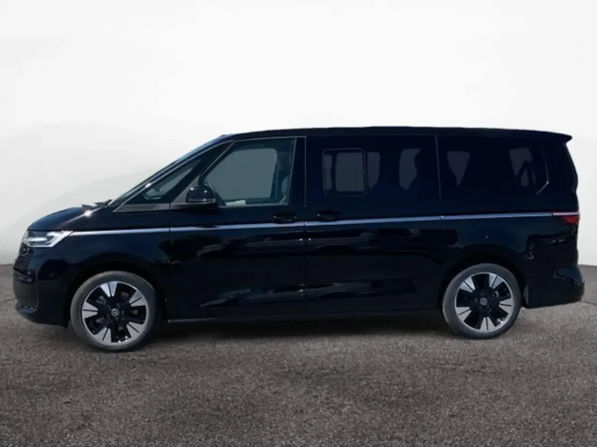 Neu VW Multivan Style 150 PS (110 kW) 2025 Schwarz Van / Kleinbus