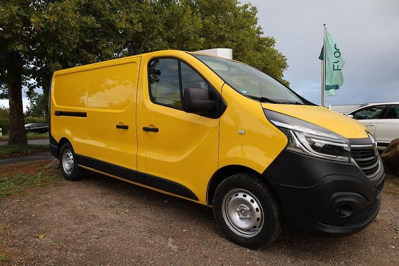 Gelb Gebraucht 2020 Renault Trafic Komfort Van | 16.541 € (Guter Preis) - Bild 1/4