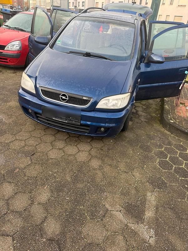 Blau Gebraucht 2003 Opel Zafira OPC Van / Kleinbus | 1.800 € - Bild 1/4