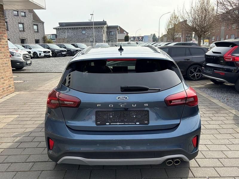 Gebraucht Ford Focus Active 155 PS (114 kW) 2024 Blau Limousine