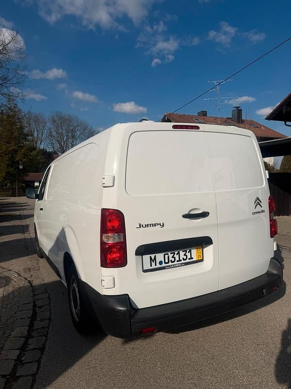 Gebraucht Citroën Jumpy 150 PS (110 kW) 2021 Weiß Van / Kleinbus