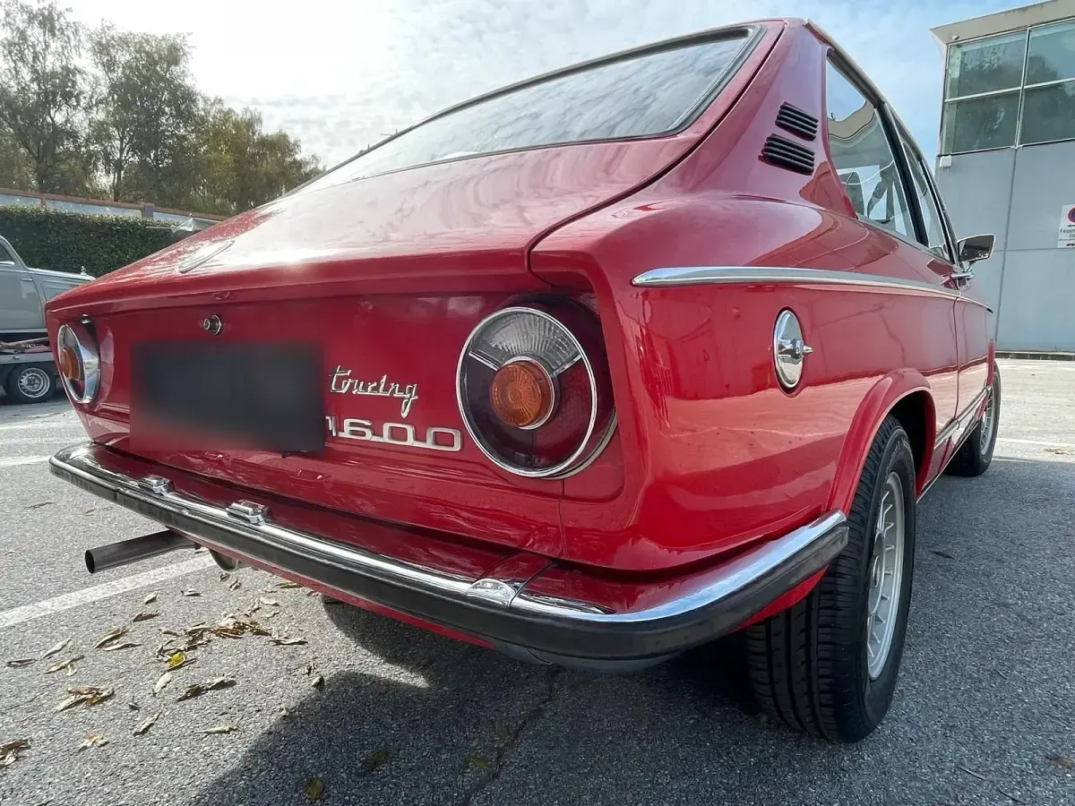 Gebraucht BMW 1602 85 PS (62 kW) 1972 Rot Kleinwagen