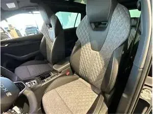 Neu Skoda Octavia SportLine 150 PS (110 kW) 2025 Schwarz (blackmagic perleffekt) Kombi