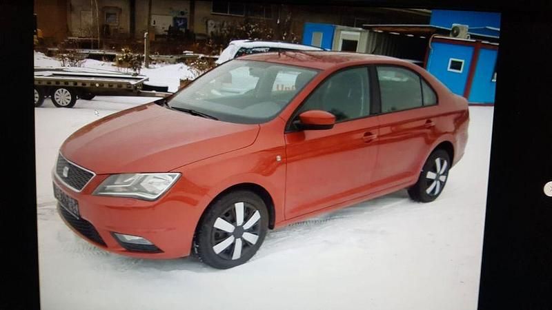 Gebraucht Seat Toledo Style 105 PS (77 kW) 2013 Rot Kleinwagen