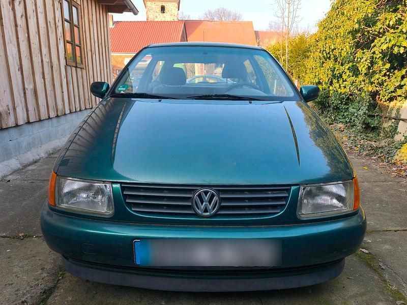 Grün Gebraucht 1996 VW Polo Kleinwagen | 200 € (Superpreis) - Bild 1/4