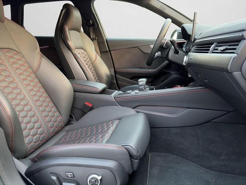 Gebraucht Audi RS4 Advanced 450 PS (330 kW) 2024 Daytonagrau perleffekt (metallic) Kombi