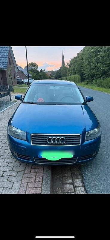 Blau Gebraucht 2004 Audi A3 Kleinwagen | 1.250 € (Guter Preis) - Bild 1/4