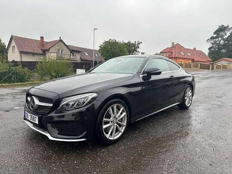 Schwarz Gebraucht 2016 Mercedes C250 AMG line | 21.500 € (Fairer Preis) - Bild 1/4